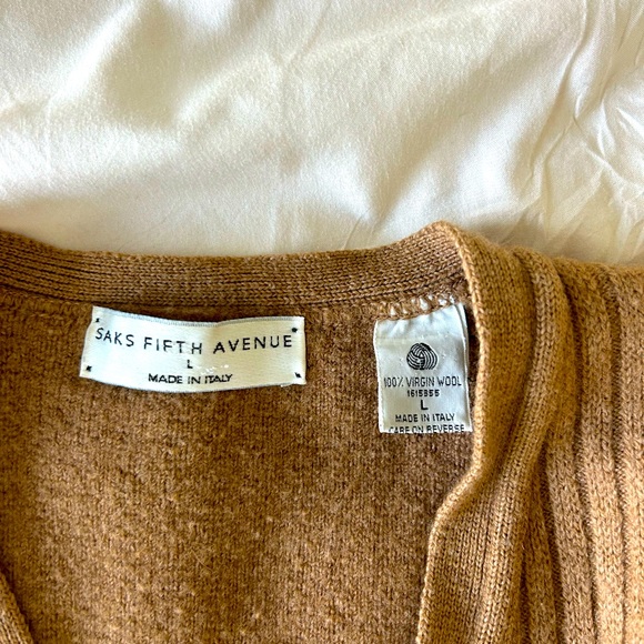 Saks Fifth Avenue 100% Virgin Wool Brown. Made in Italy. - Picture 3 of 4